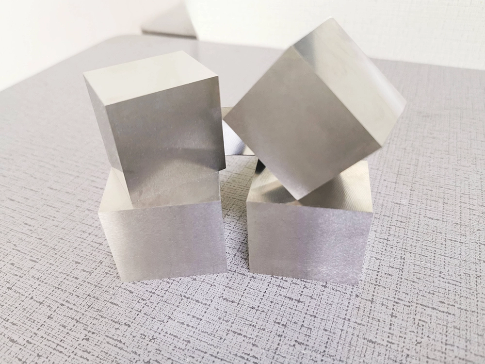 Mold material